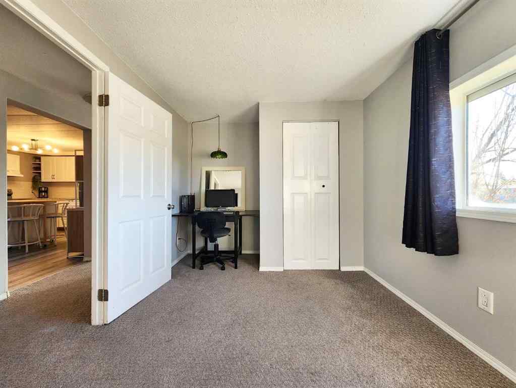 MLS® A2264887 - 34 Willow Road W in NONE Claresholm, Residential