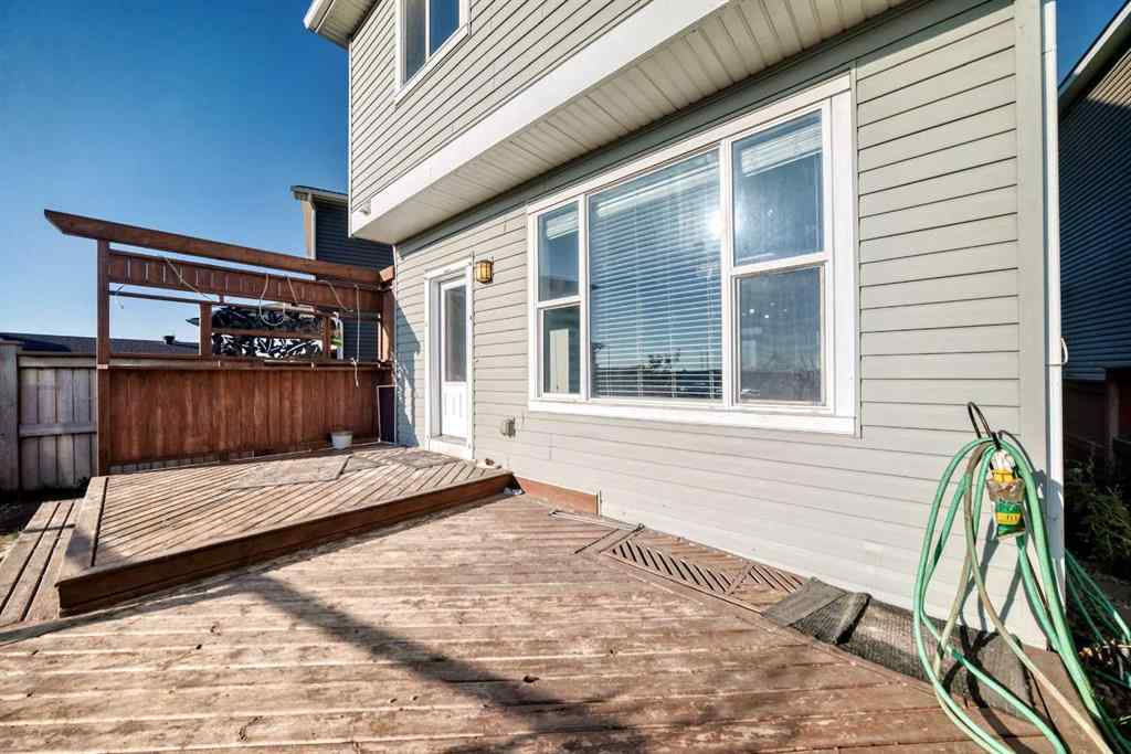 MLS® A2264889 - 392 Auburn Crest Way SE in Auburn Bay Calgary, Residential