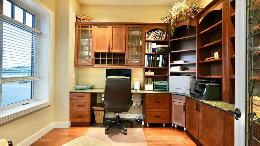 MLS® A2264898 - 8245 102 Avenue  in Saddleback Ridge Peace River, Residential