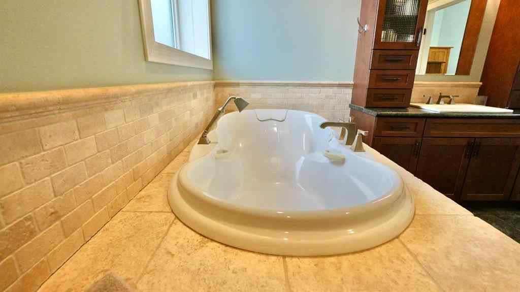 MLS® A2264898 - 8245 102 Avenue  in Saddleback Ridge Peace River, Residential