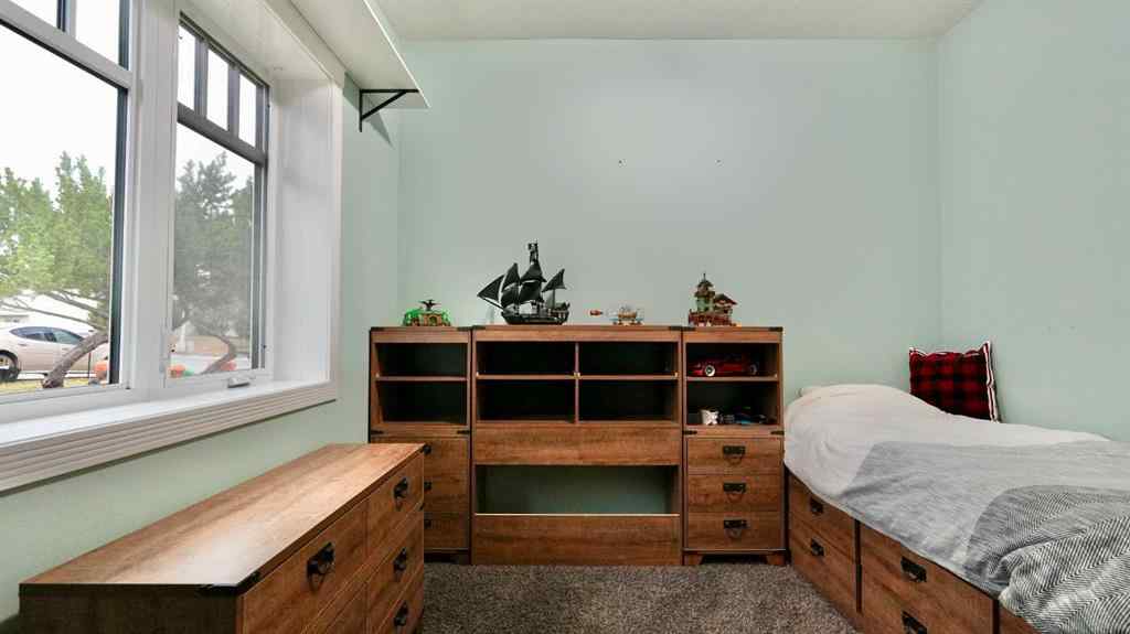 MLS® A2264898 - 8245 102 Avenue  in Saddleback Ridge Peace River, Residential