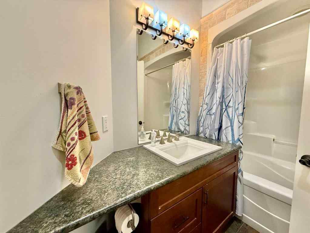 MLS® A2264898 - 8245 102 Avenue  in Saddleback Ridge Peace River, Residential