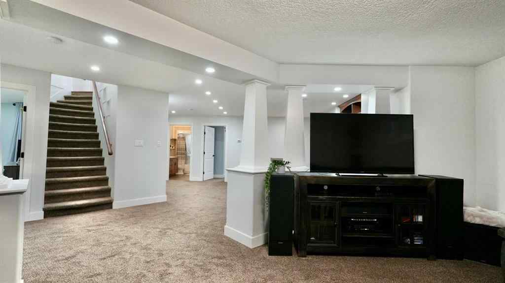 MLS® A2264898 - 8245 102 Avenue  in Saddleback Ridge Peace River, Residential