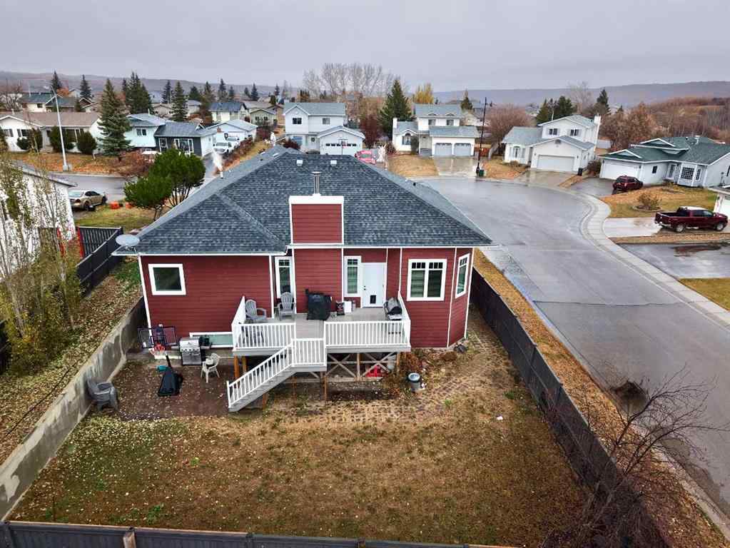 MLS® A2264898 - 8245 102 Avenue  in Saddleback Ridge Peace River, Residential