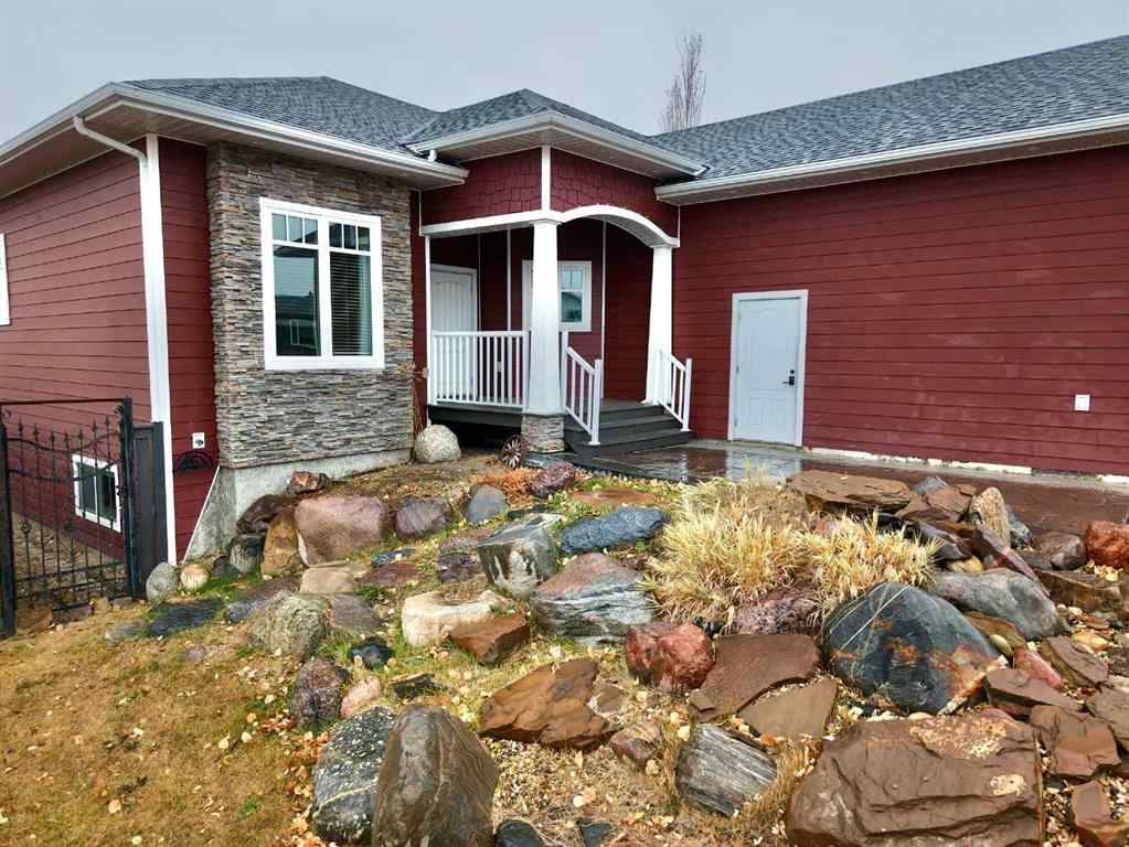 MLS® A2264898 - 8245 102 Avenue  in Saddleback Ridge Peace River, Residential
