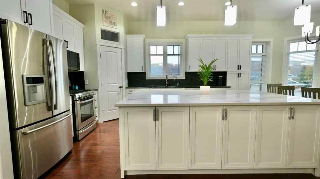 MLS® A2264898 - 8245 102 Avenue  in Saddleback Ridge Peace River, Residential