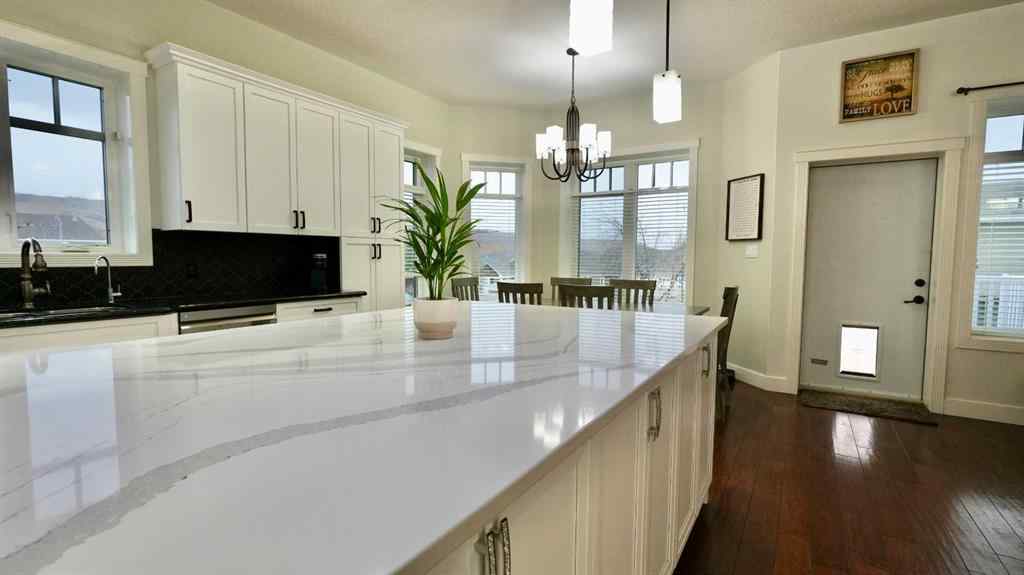 MLS® A2264898 - 8245 102 Avenue  in Saddleback Ridge Peace River, Residential