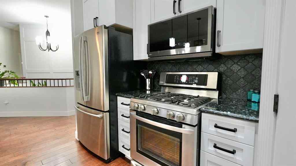 MLS® A2264898 - 8245 102 Avenue  in Saddleback Ridge Peace River, Residential