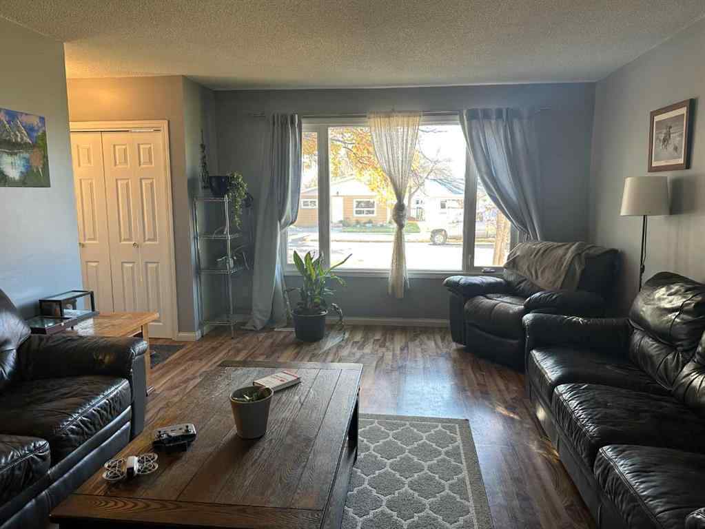 MLS® A2264902 - 5333 44 Avenue  in NONE Taber, Residential