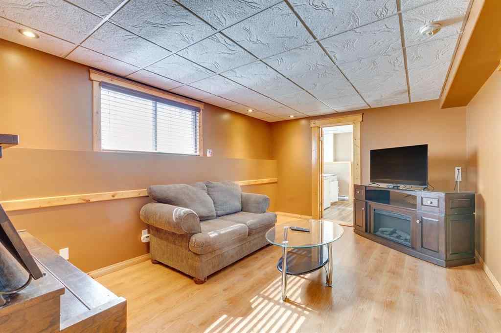 MLS® A2264905 - 71 Sackville Drive SW in Southwood Calgary, Residential