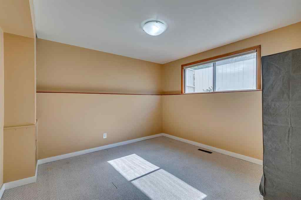 MLS® A2264905 - 71 Sackville Drive SW in Southwood Calgary, Residential