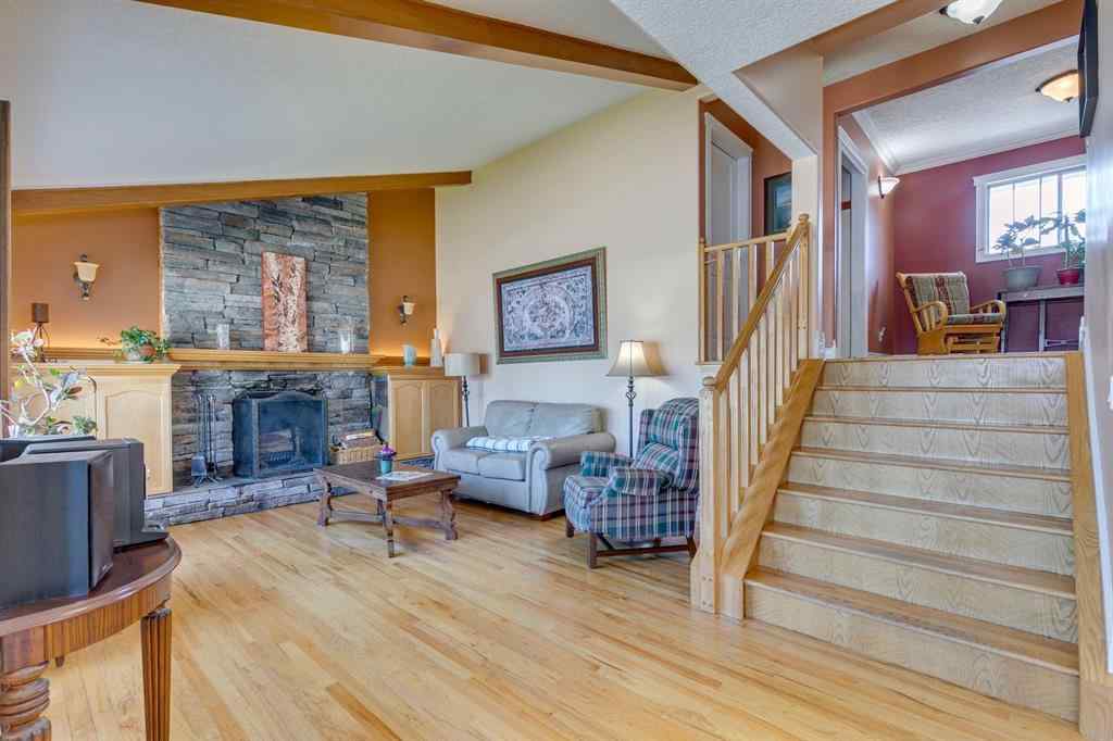 MLS® A2264905 - 71 Sackville Drive SW in Southwood Calgary, Residential