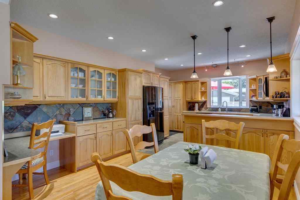 MLS® A2264905 - 71 Sackville Drive SW in Southwood Calgary, Residential