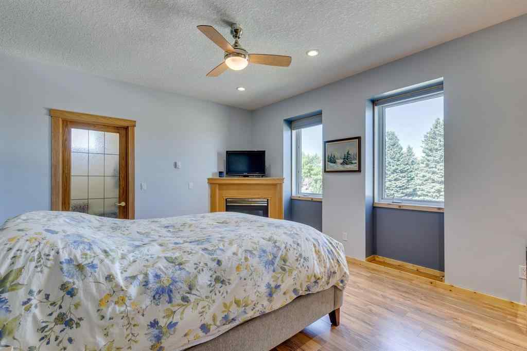 MLS® A2264905 - 71 Sackville Drive SW in Southwood Calgary, Residential