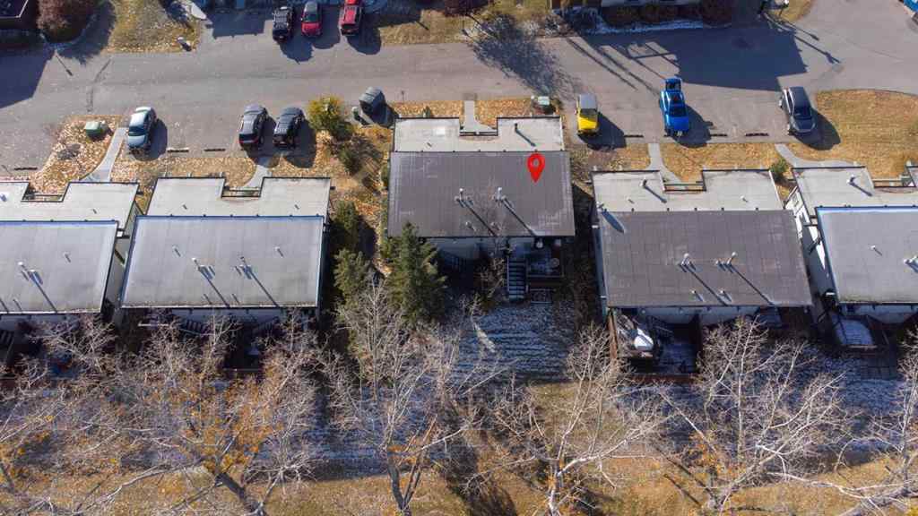 MLS® A2264908 - Unit #27 333 Braxton Place SW in Braeside Calgary, Residential
