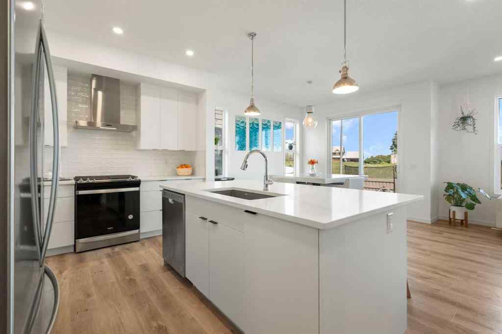 MLS® A2264910 - 36 Magnolia Bay SE in Mahogany Calgary, Residential