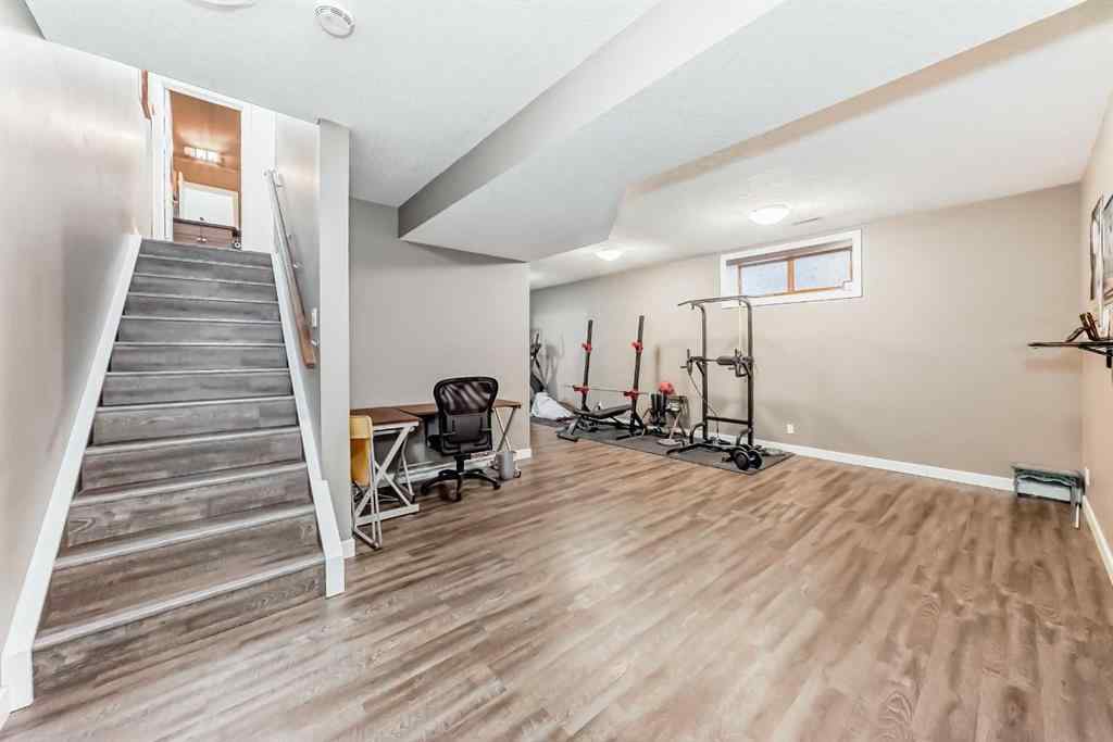MLS® A2264912 - 3609 Parkhill Street SW in Parkhill Calgary, Residential