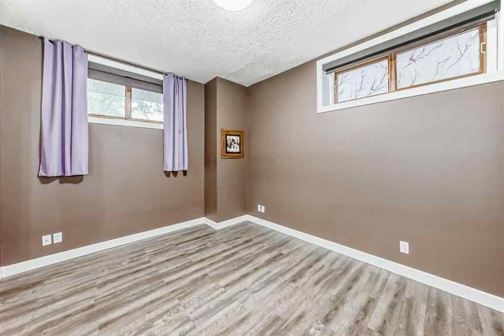 MLS® A2264912 - 3609 Parkhill Street SW in Parkhill Calgary, Residential