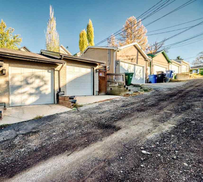 MLS® A2264912 - 3609 Parkhill Street SW in Parkhill Calgary, Residential