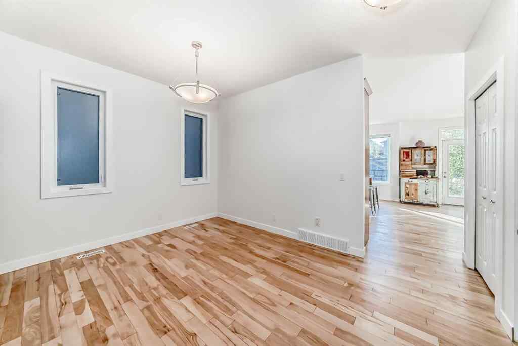 MLS® A2264912 - 3609 Parkhill Street SW in Parkhill Calgary, Residential