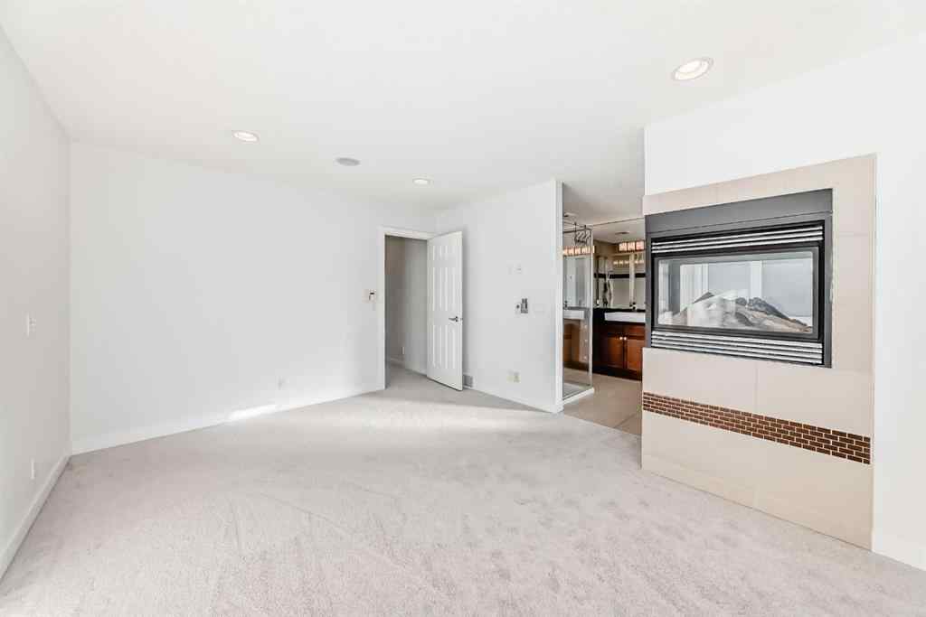 MLS® A2264912 - 3609 Parkhill Street SW in Parkhill Calgary, Residential