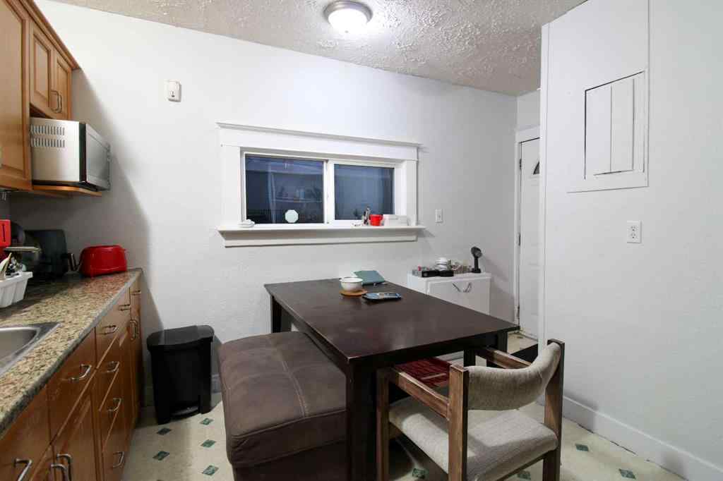 MLS® A2264913 - 10018 96 Avenue  in Swanavon Grande Prairie, Residential