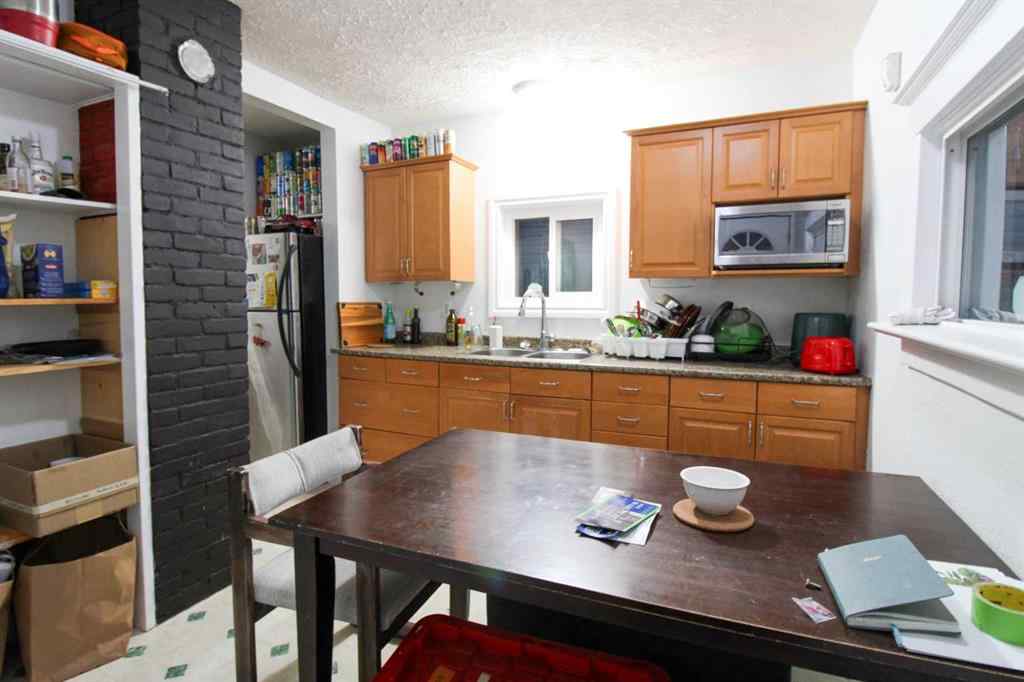 MLS® A2264913 - 10018 96 Avenue  in Swanavon Grande Prairie, Residential