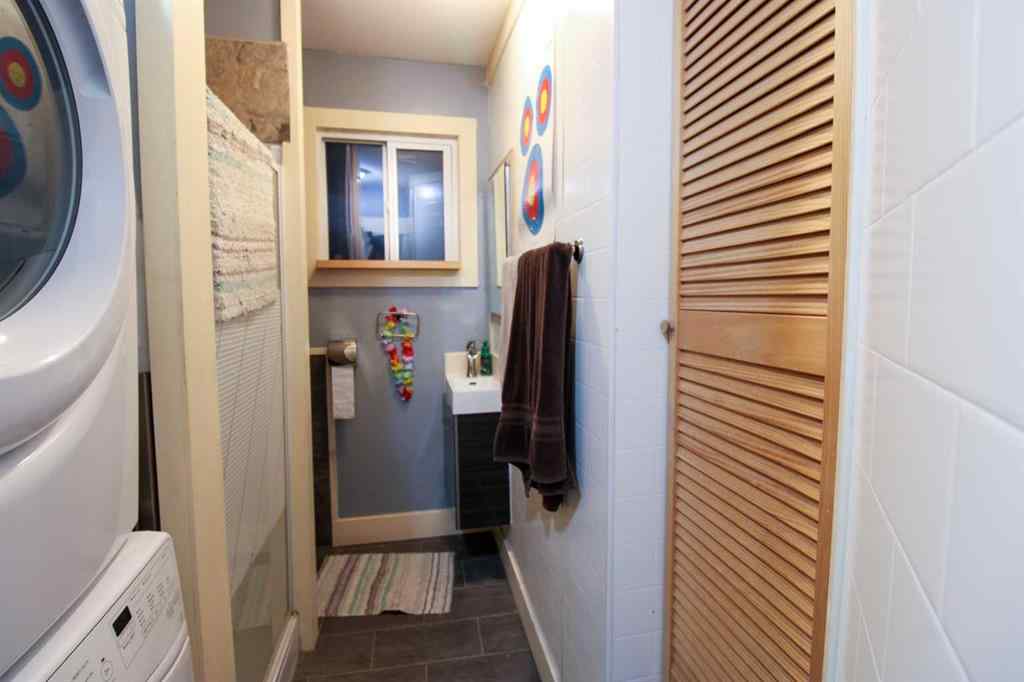 MLS® A2264913 - 10018 96 Avenue  in Swanavon Grande Prairie, Residential