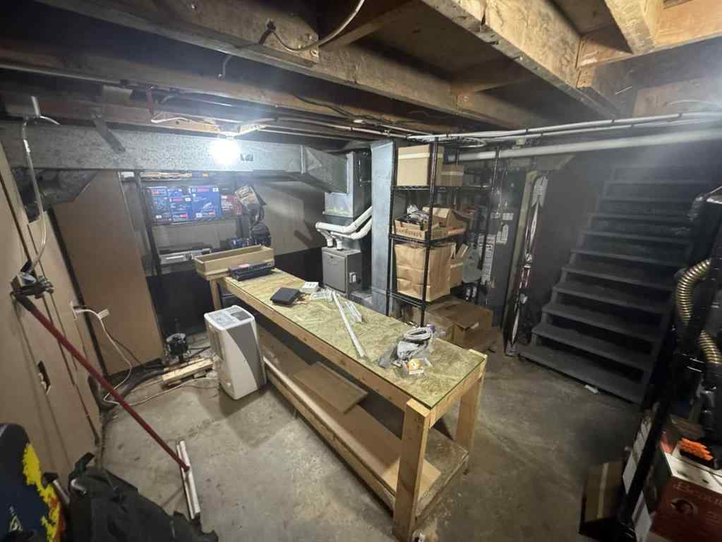 MLS® A2264913 - 10018 96 Avenue  in Swanavon Grande Prairie, Residential