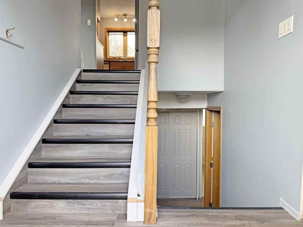 MLS® A2264916 - 10729 104 Avenue  in NONE Grande Cache, Residential