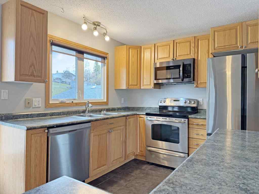 MLS® A2264916 - 10729 104 Avenue  in NONE Grande Cache, Residential