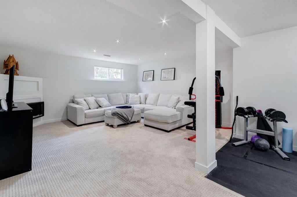 MLS® A2264919 - 120 West Creek Close  in West Creek Chestermere, Residential