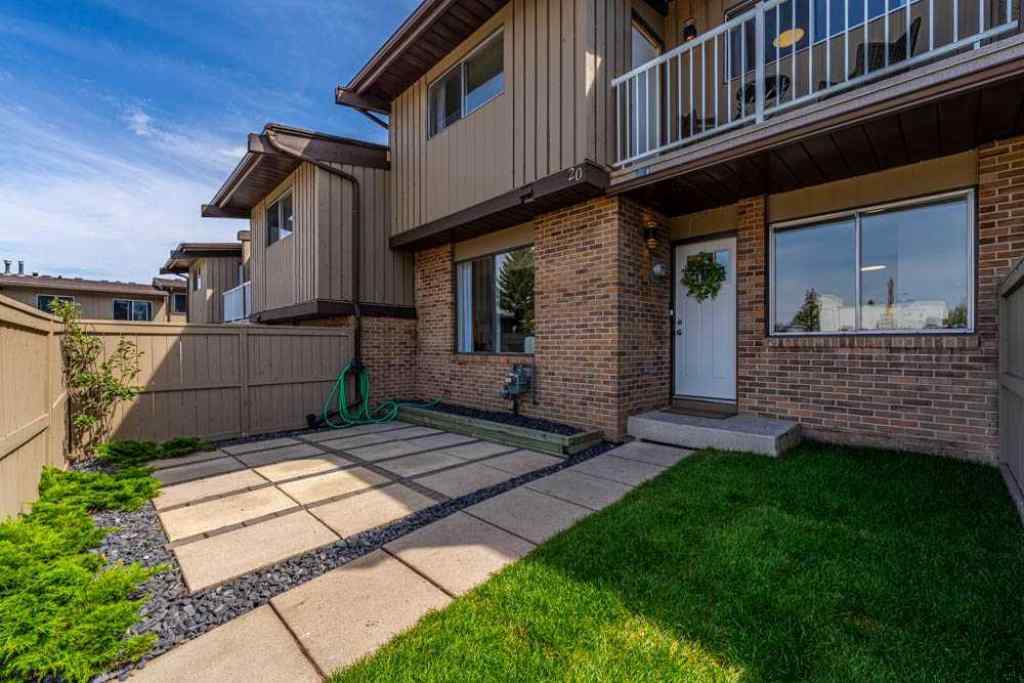 MLS® A2264926 - Unit #20 1055 72 Avenue NW in Huntington Hills Calgary, Residential