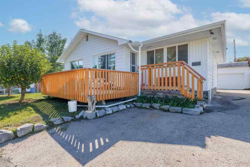 MLS® A2264934 - 4613 4 Avenue SE in Forest Heights Calgary, Residential