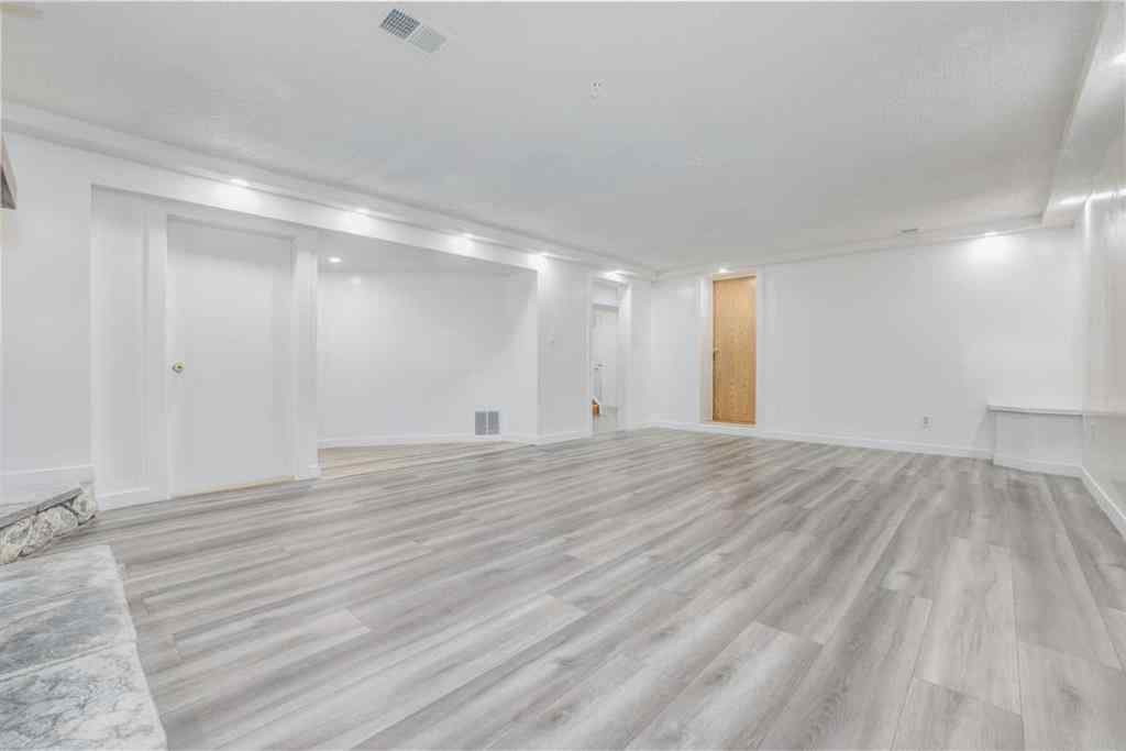 MLS® A2264934 - 4613 4 Avenue SE in Forest Heights Calgary, Residential