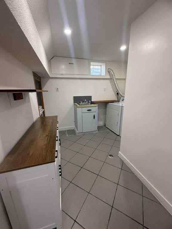 MLS® A2264934 - 4613 4 Avenue SE in Forest Heights Calgary, Residential