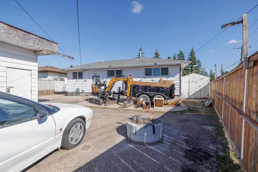 MLS® A2264934 - 4613 4 Avenue SE in Forest Heights Calgary, Residential