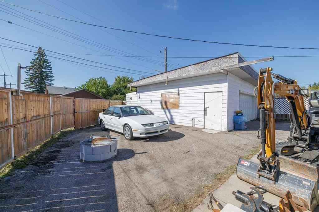 MLS® A2264934 - 4613 4 Avenue SE in Forest Heights Calgary, Residential