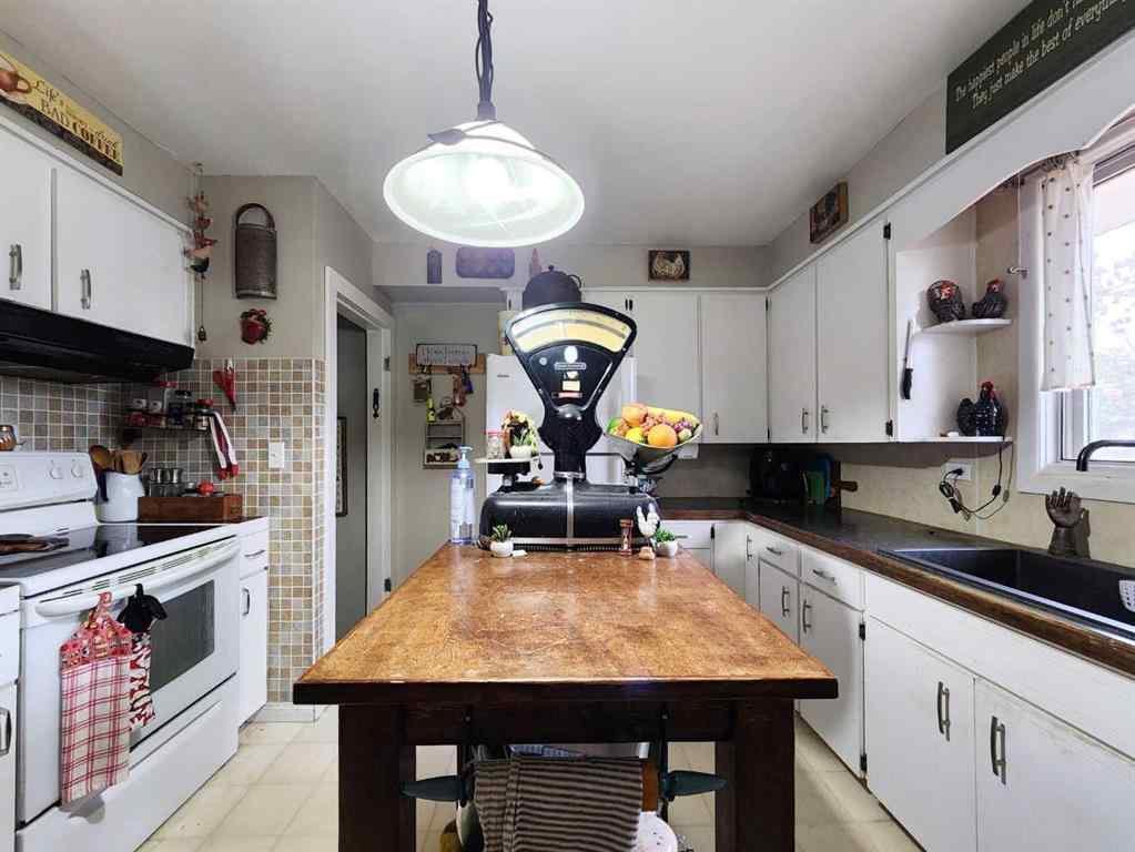 MLS® A2264935 - 1110 19B Avenue  in NONE Coaldale, Residential