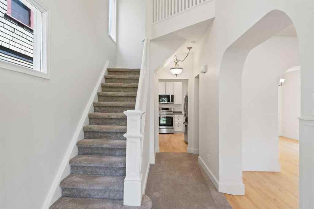 MLS® A2264936 - 739 19 Avenue NW in Mount Pleasant Calgary, Residential