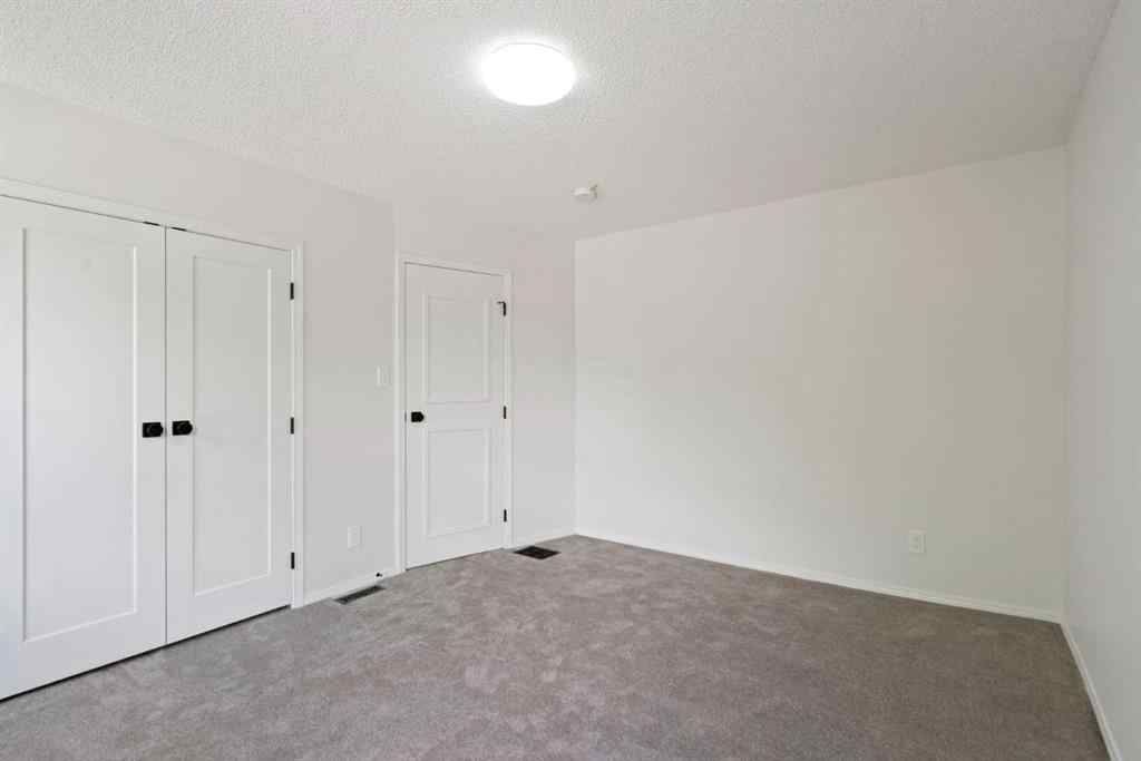 MLS® A2264936 - 739 19 Avenue NW in Mount Pleasant Calgary, Residential