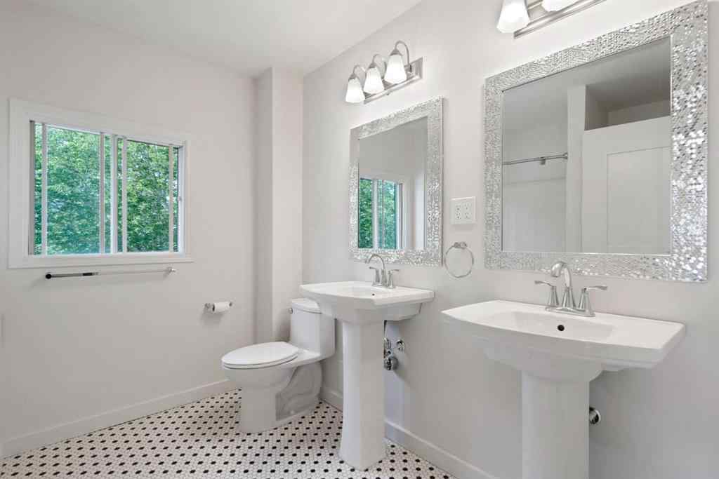 MLS® A2264936 - 739 19 Avenue NW in Mount Pleasant Calgary, Residential