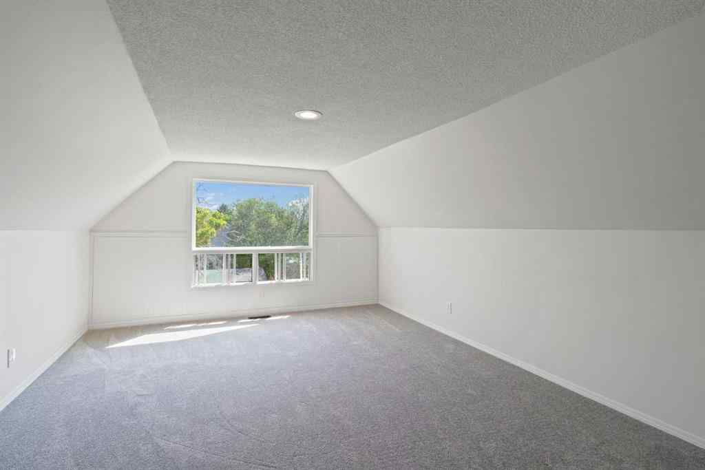 MLS® A2264936 - 739 19 Avenue NW in Mount Pleasant Calgary, Residential