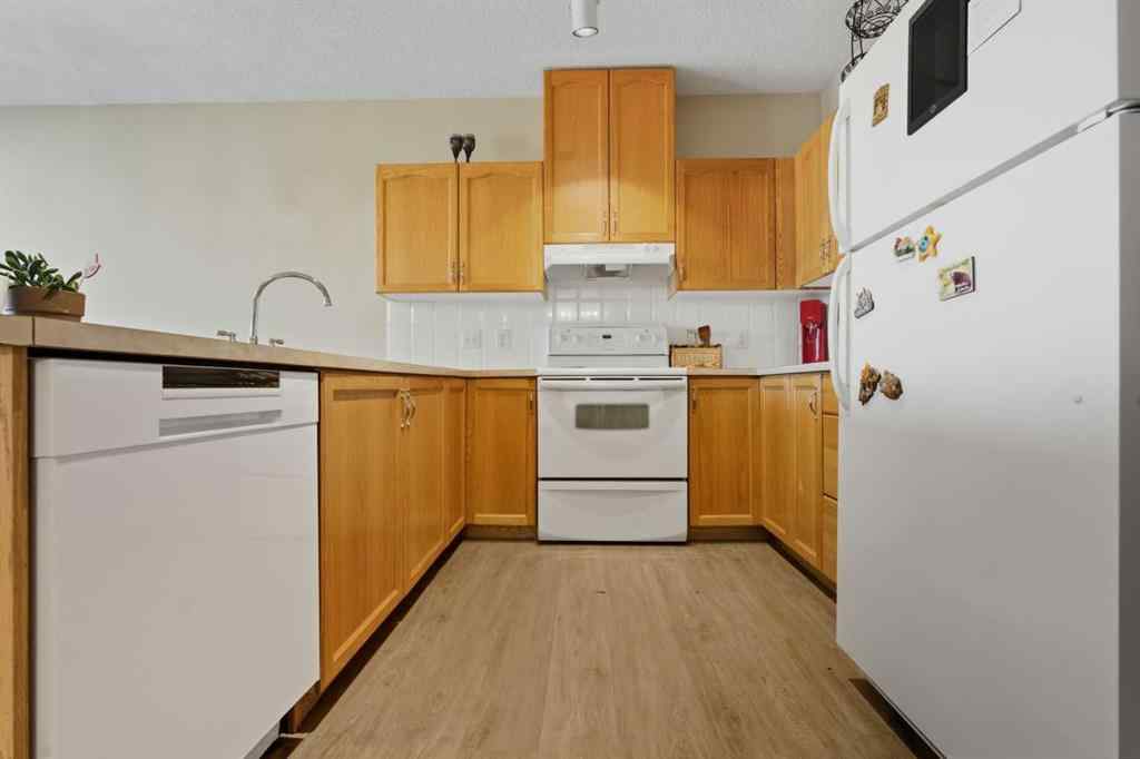 MLS® A2264937 - Unit #221 1920 14 Avenue NE in Mayland Heights Calgary, Residential