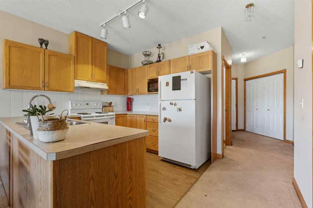 MLS® A2264937 - Unit #221 1920 14 Avenue NE in Mayland Heights Calgary, Residential