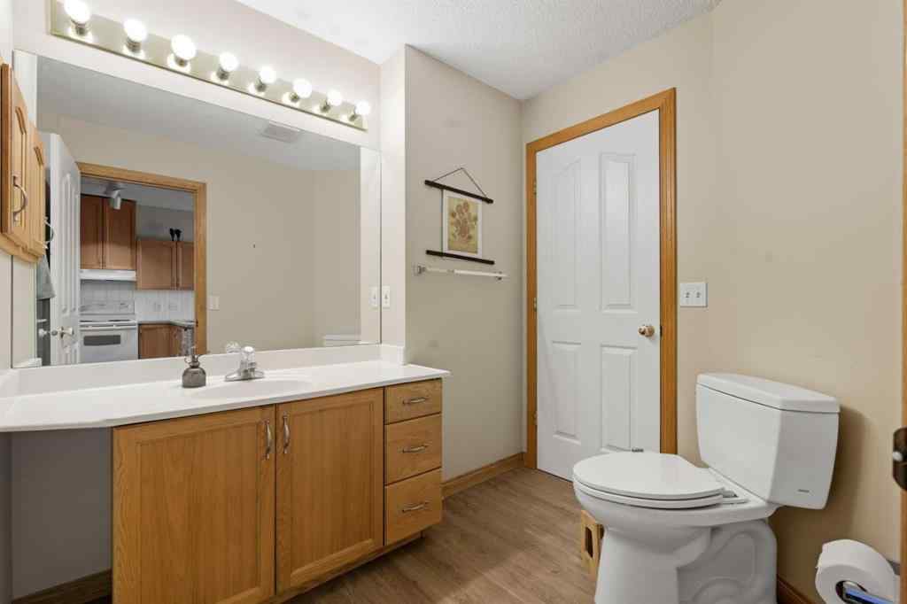 MLS® A2264937 - Unit #221 1920 14 Avenue NE in Mayland Heights Calgary, Residential