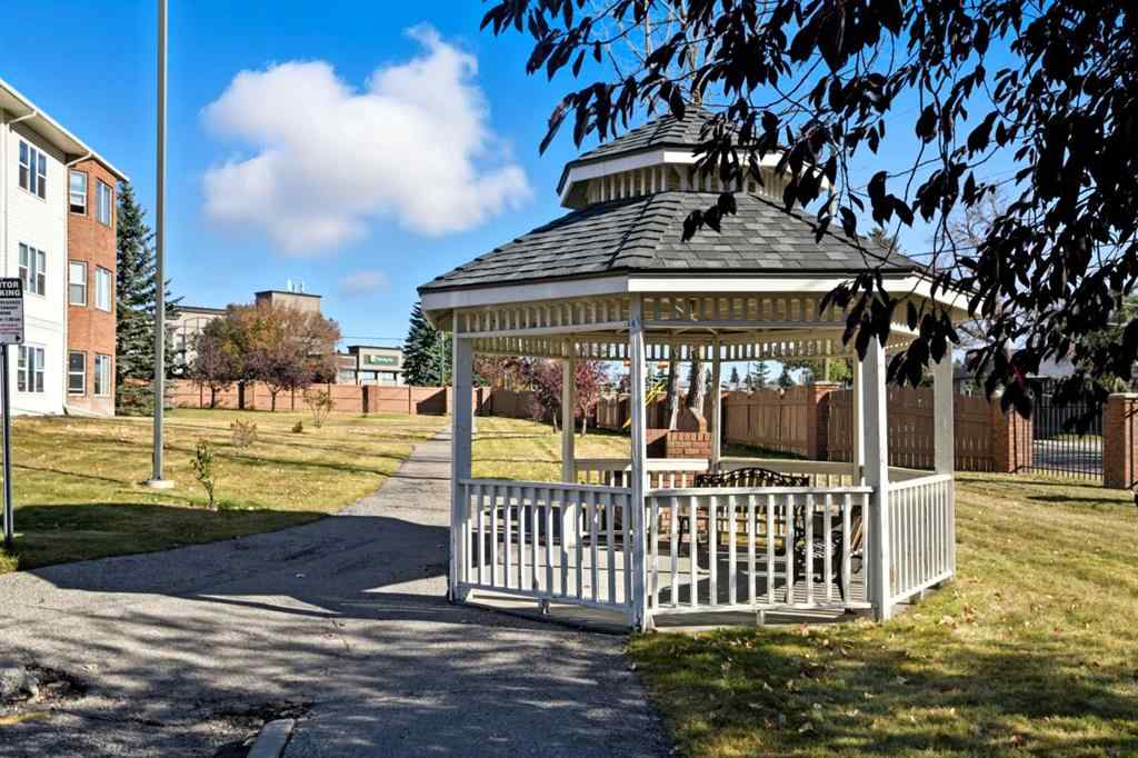 MLS® A2264937 - Unit #221 1920 14 Avenue NE in Mayland Heights Calgary, Residential