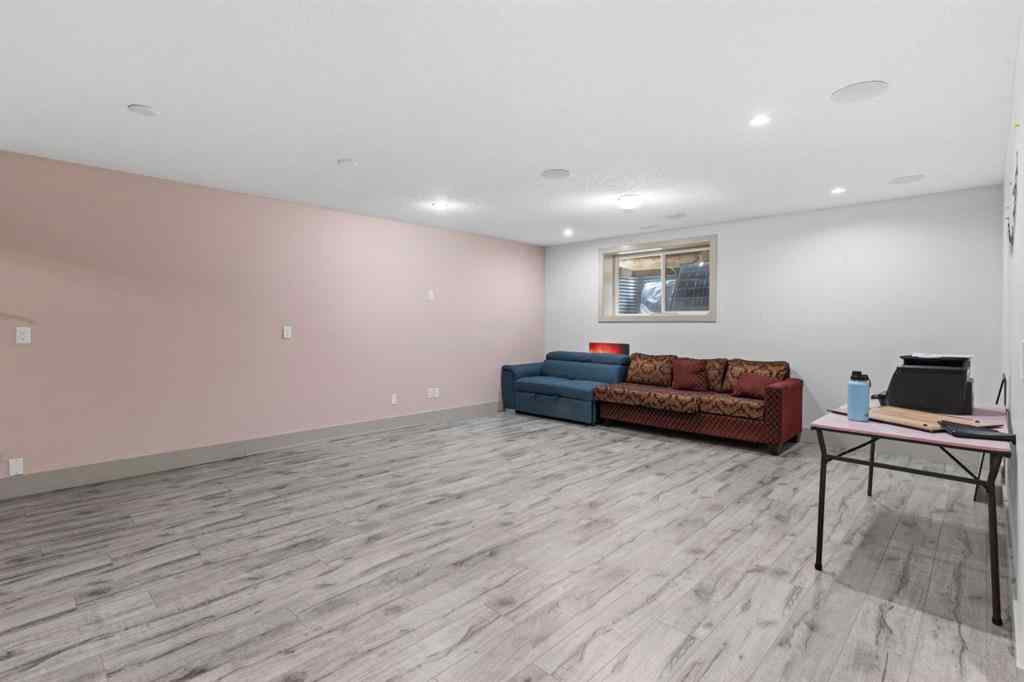 MLS® A2264939 - 269 Kinniburge Boulevard  in Kinniburgh North Chestermere, Residential