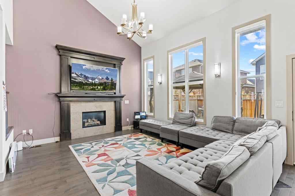 MLS® A2264939 - 269 Kinniburge Boulevard  in Kinniburgh North Chestermere, Residential