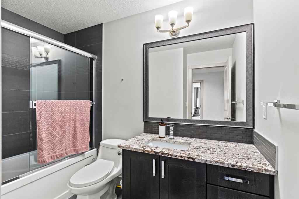 MLS® A2264939 - 269 Kinniburge Boulevard  in Kinniburgh North Chestermere, Residential